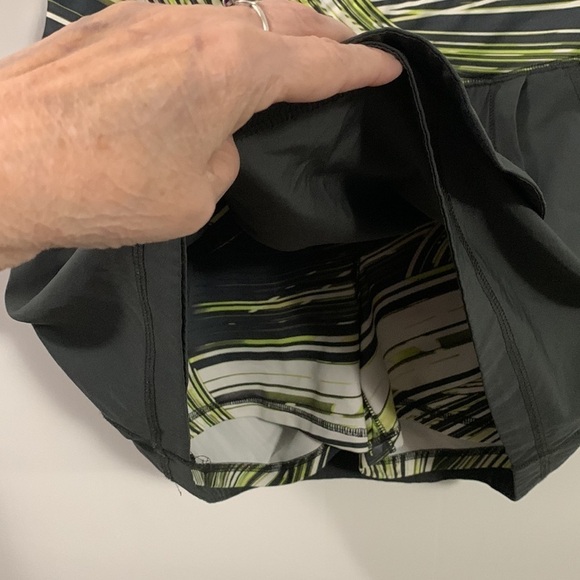 Tek Gear DryTEK Faux Wrap Skort, size Large, good condition. - Picture 3 of 6